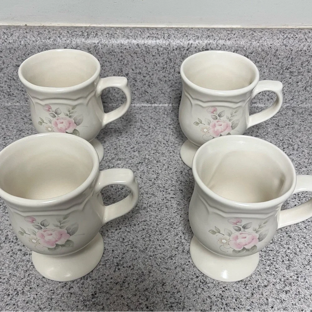 Pfaltzgraff Pedestal Mugs Tea Rose Pattern Set of 4 - Picture 4 of 9